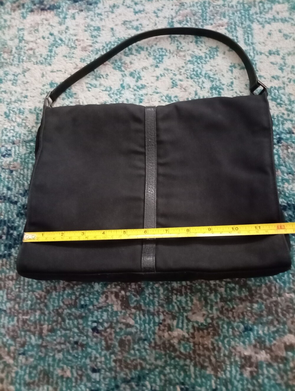 Gucci Black Canvas Jackie Shoulder Bag with Leather Trim - Picture 13 of 15